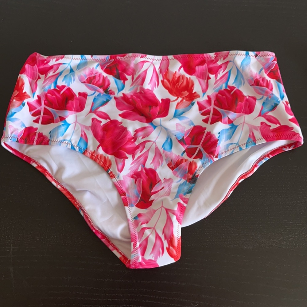 Tankini - Picture 3 of 4